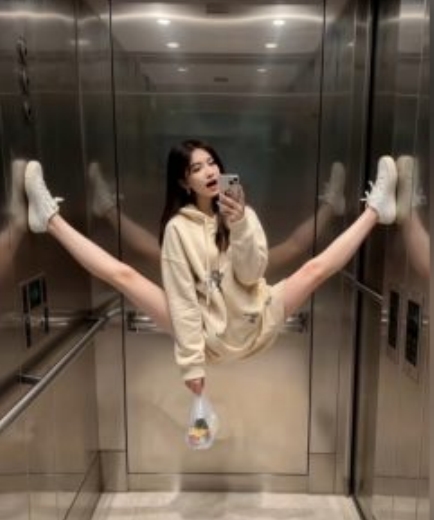 AI生成电梯一字马美女制作教程，条条流量上万，别再在外面被割韭菜了，全流程实操-51资源库